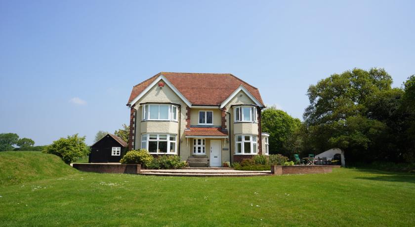 Leyland Country House