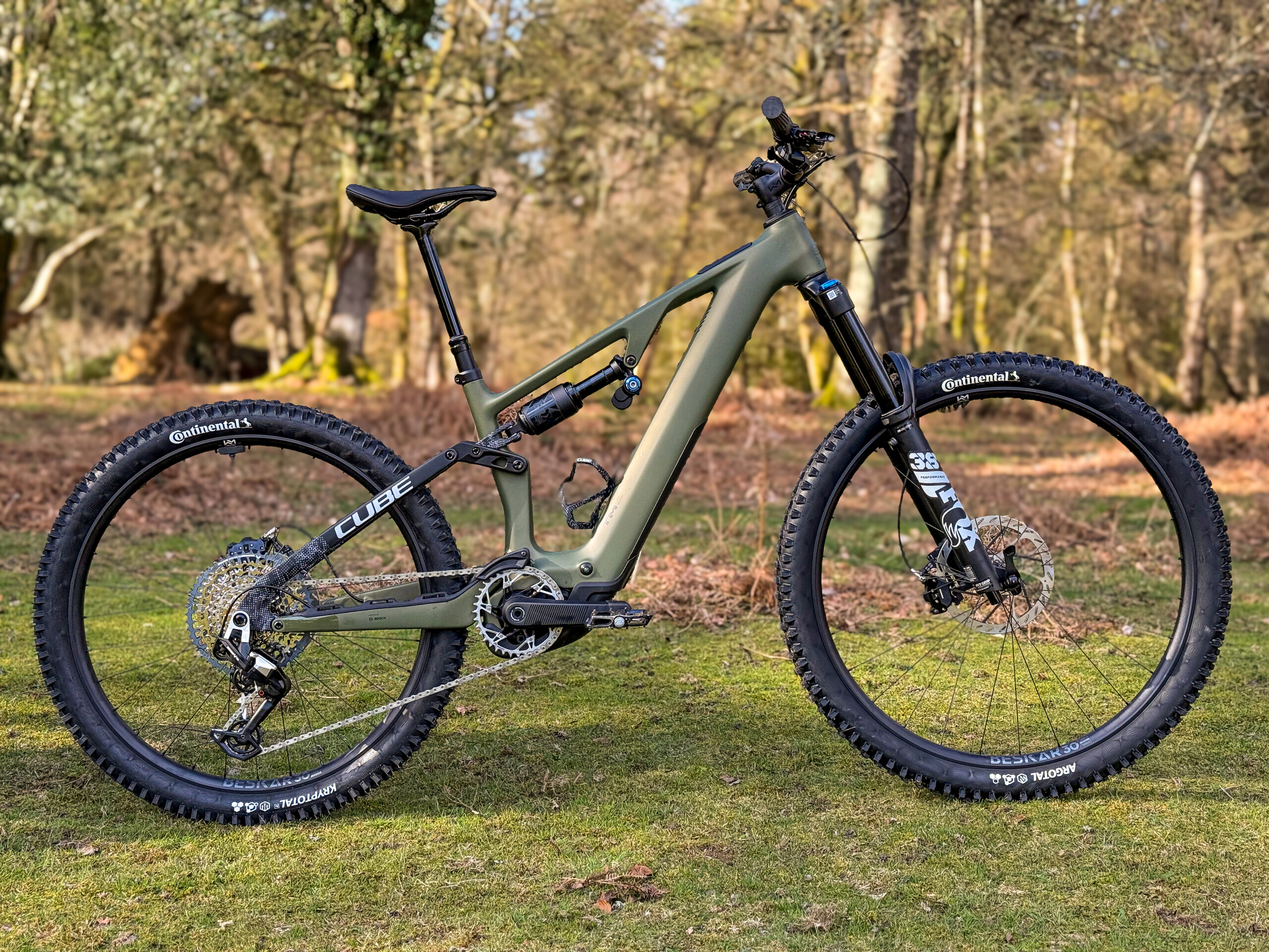 Cube AMS Hybrid ONE77 C:62 TM 600X